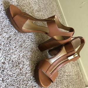 MIchael Kors Zip front sandal